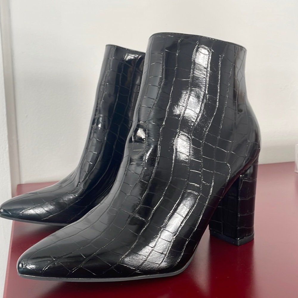 Lulus Black Crocodile-Embossed High Heel Booties